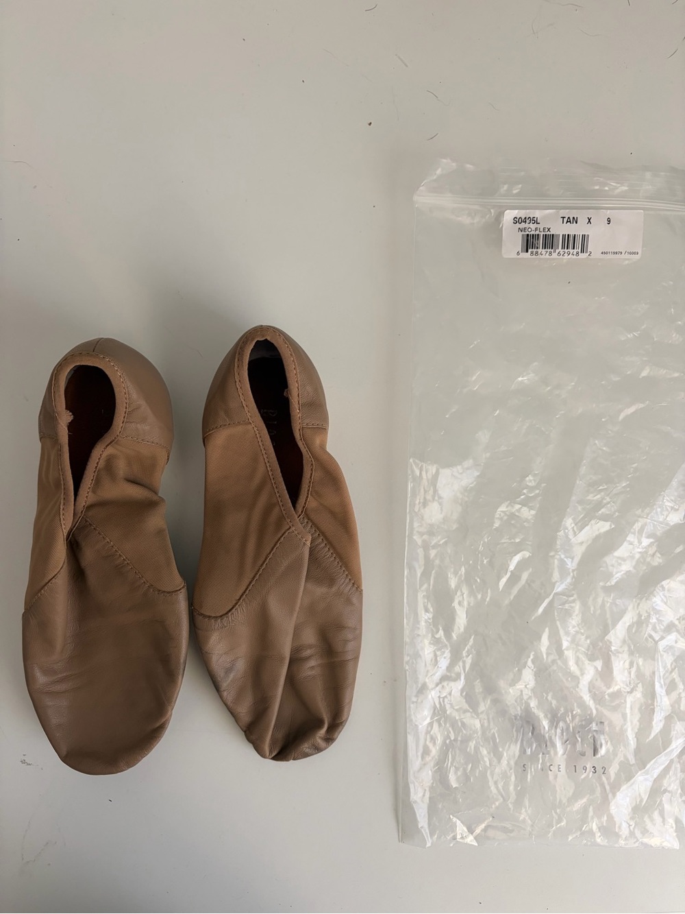 BLOCH Tan Dance Jazz Shoes